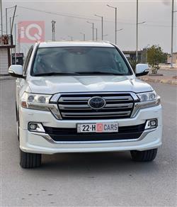 تويوتا لاندكروزر